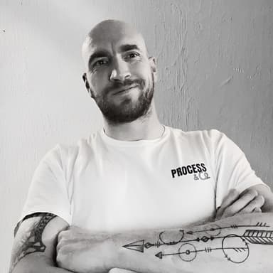 Grégory Balastegui, portrait en noir et blanc