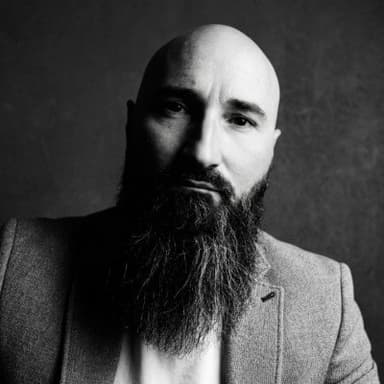 Niko Martinez, portrait en noir et blanc