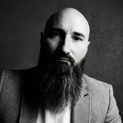 Niko Martinez, portrait en noir et blanc